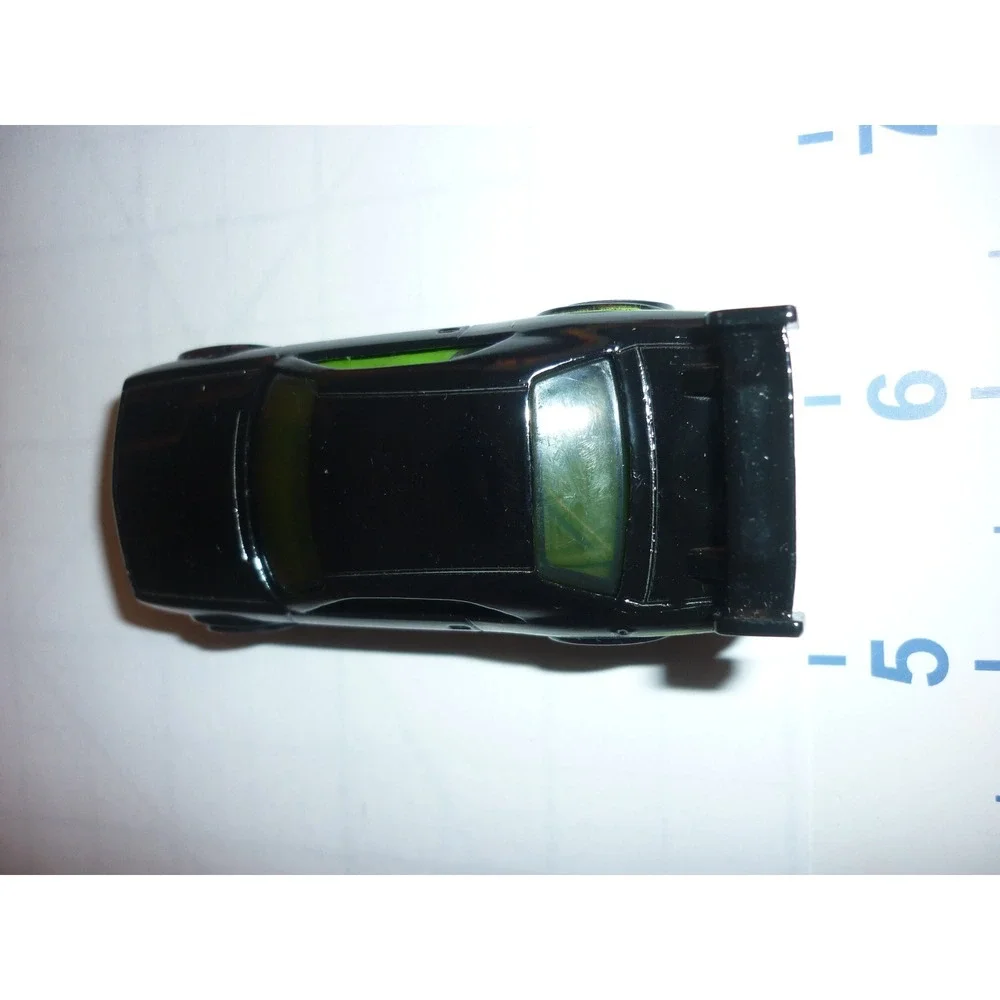 Hot Wheels Dodge Challenger Drift Car Black Green 1:64 Scale Diecast‎ Toy 2010